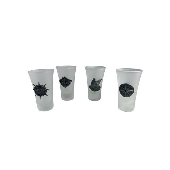Set Of 4 Princess Cruise Line Frosted 2 Oz Shot Glasses With Metal Medallion - Picture 3 of 12
